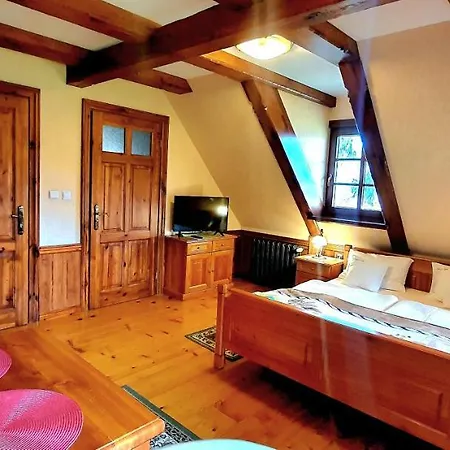 Pod Lipami Jagniatkow