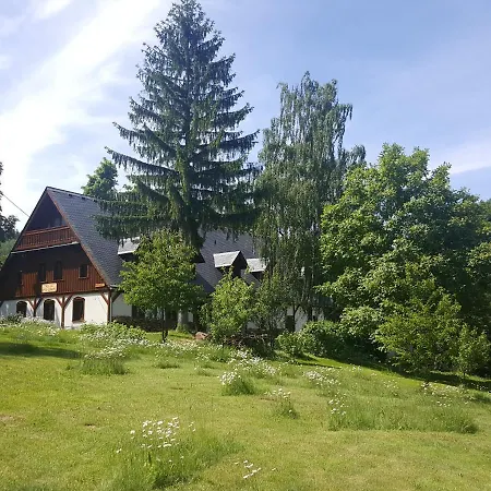 Guest house Pod Lipami 3*