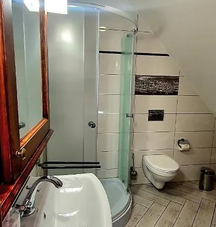 Pod Lipami Guest house Jagniatkow