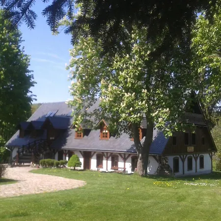 Pod Lipami Pensión Jagniątków