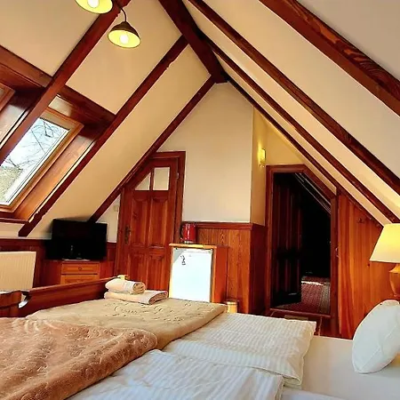 Pod Lipami 3* Jagniatkow