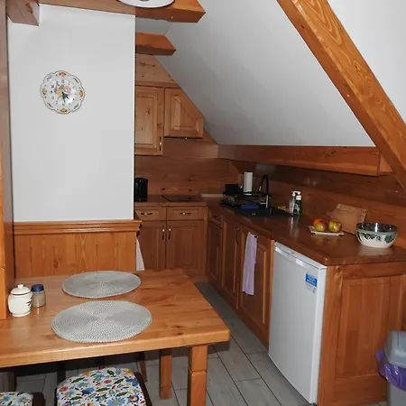 Pod Lipami Guest house 3*