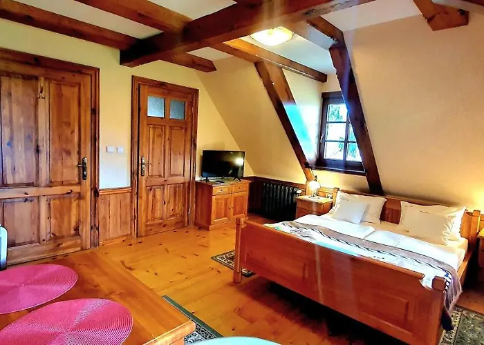 Pod Lipami Jagniatkow