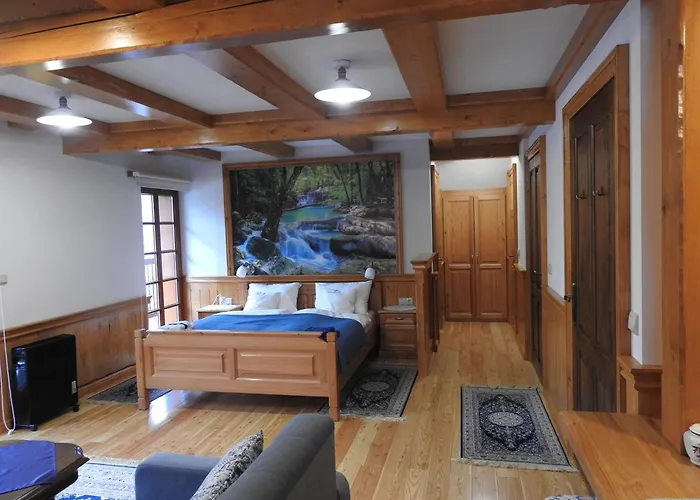 Pod Lipami Гостевой дом