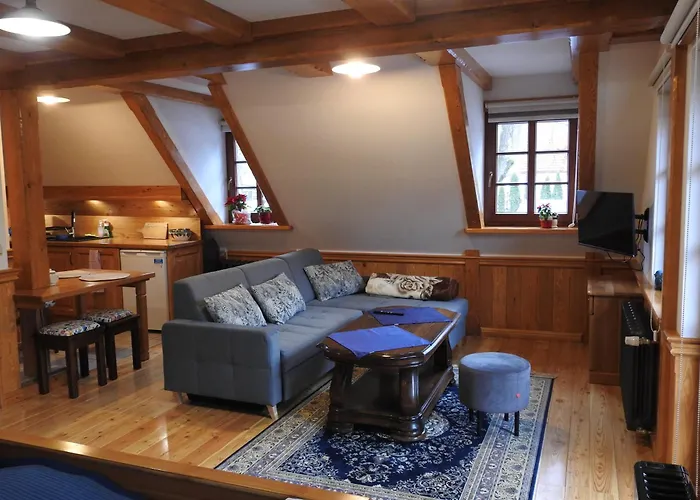 Pod Lipami Гостевой дом 3*